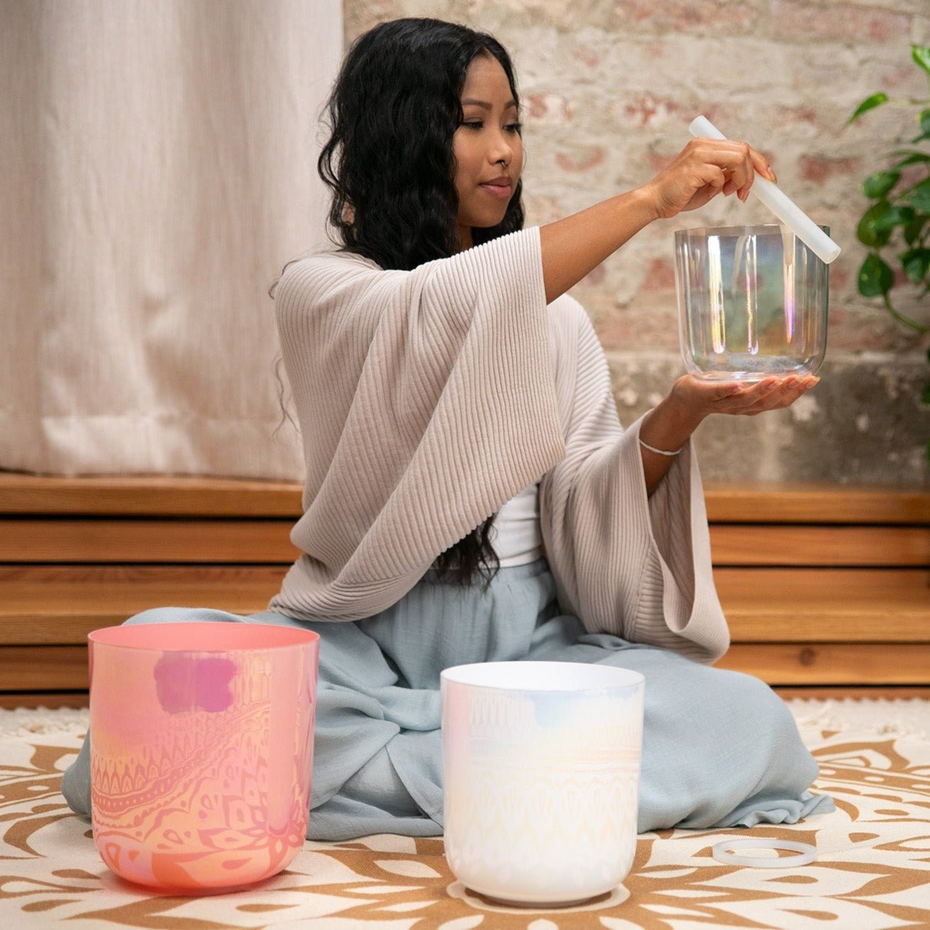 Three Essence Crystal Singing Bowl Set Notes: E4 B3 G3 - Aphrodite Wears Pink