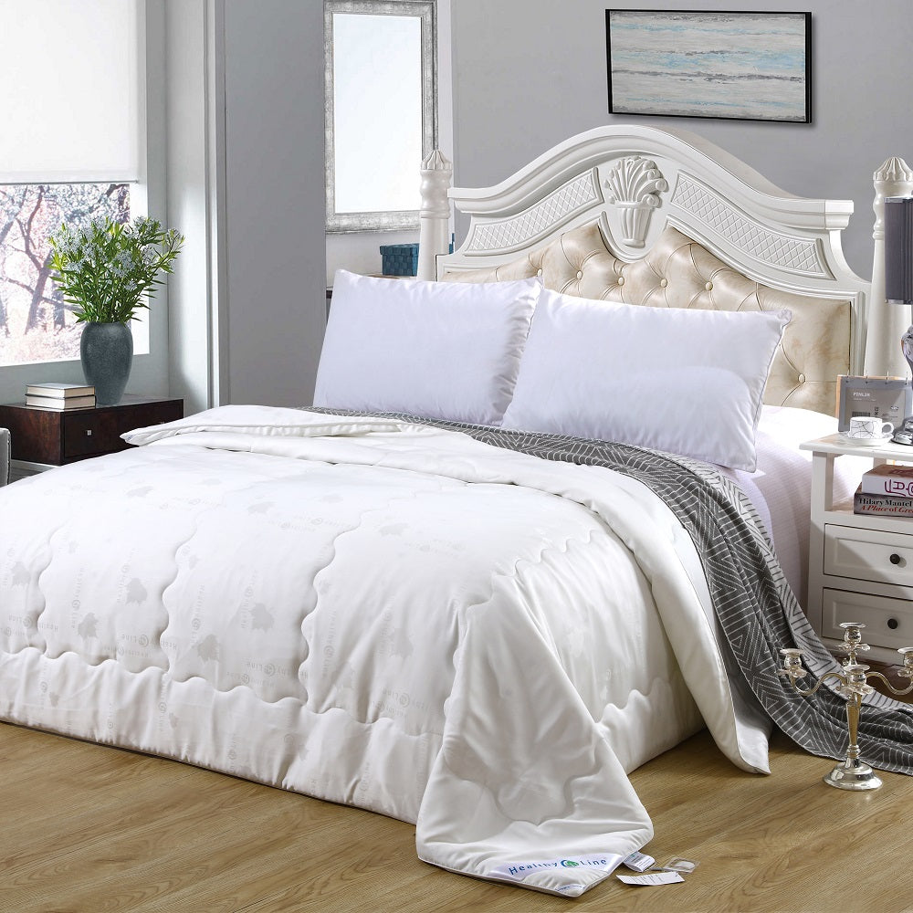 Natural Silk & Tourmaline Magnetic Energy Comforter Duvet